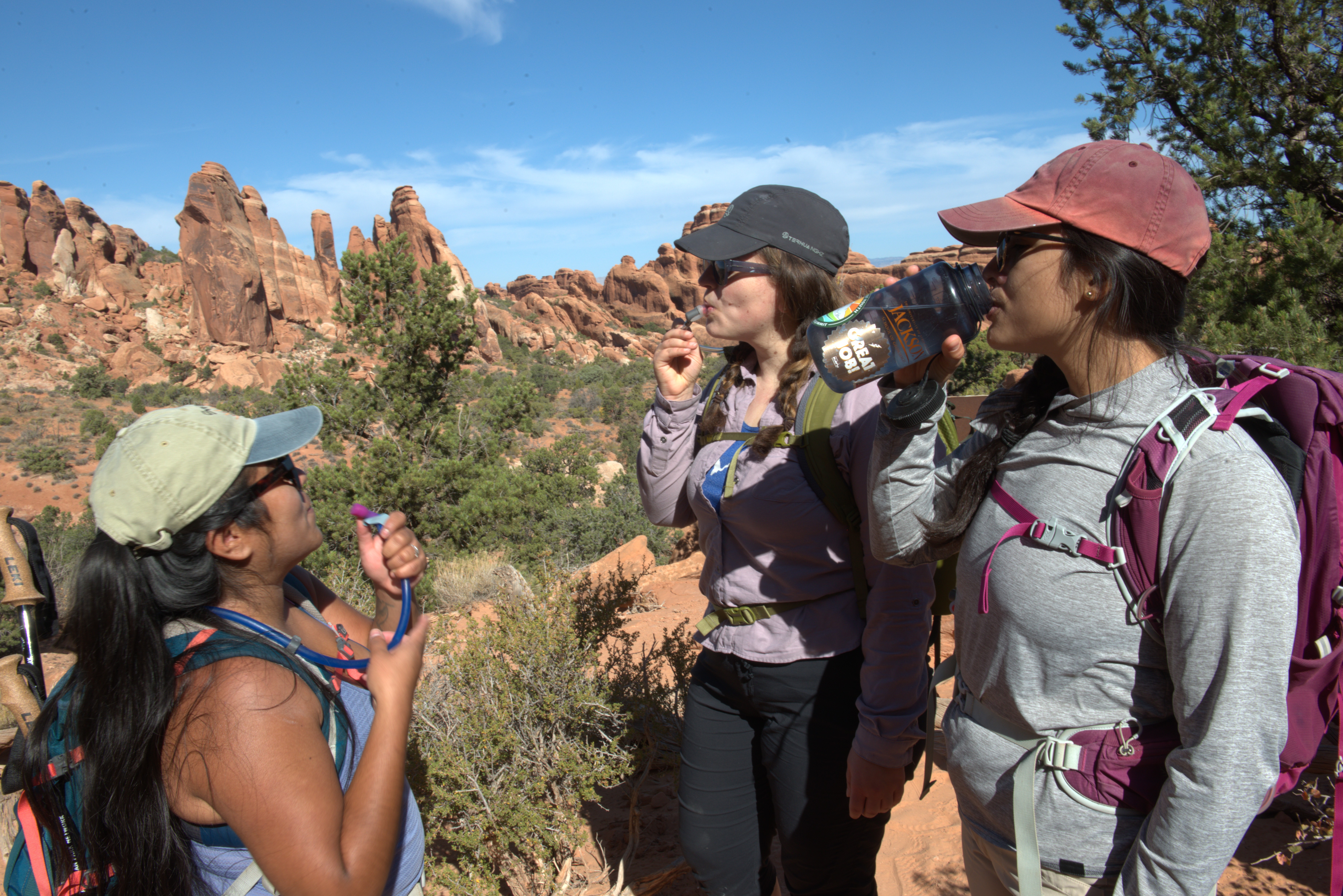 Arches and Canyonlands Urge Visitors to Take Precautions During Extreme Heat