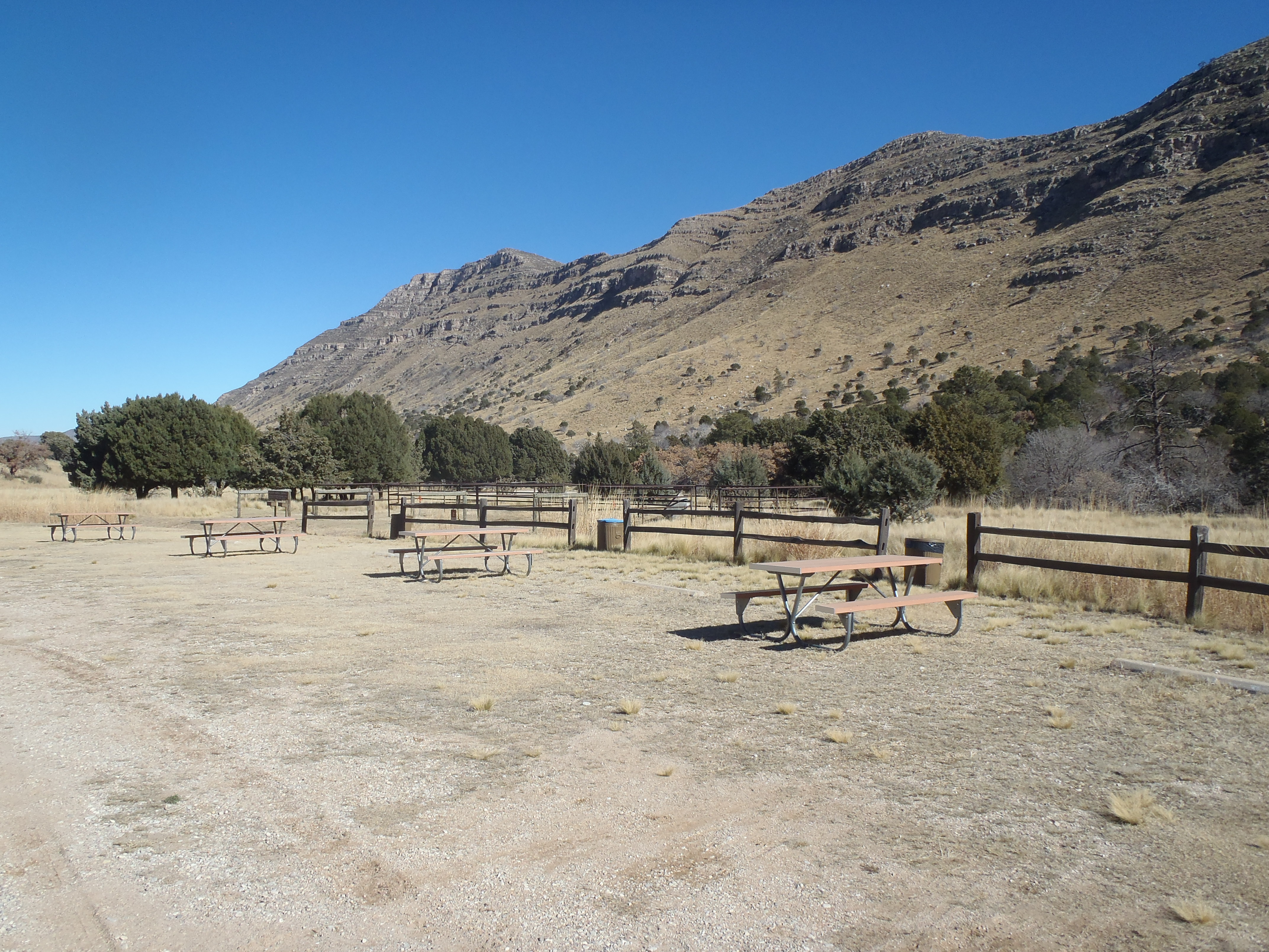 Dog Canyon RV campsites