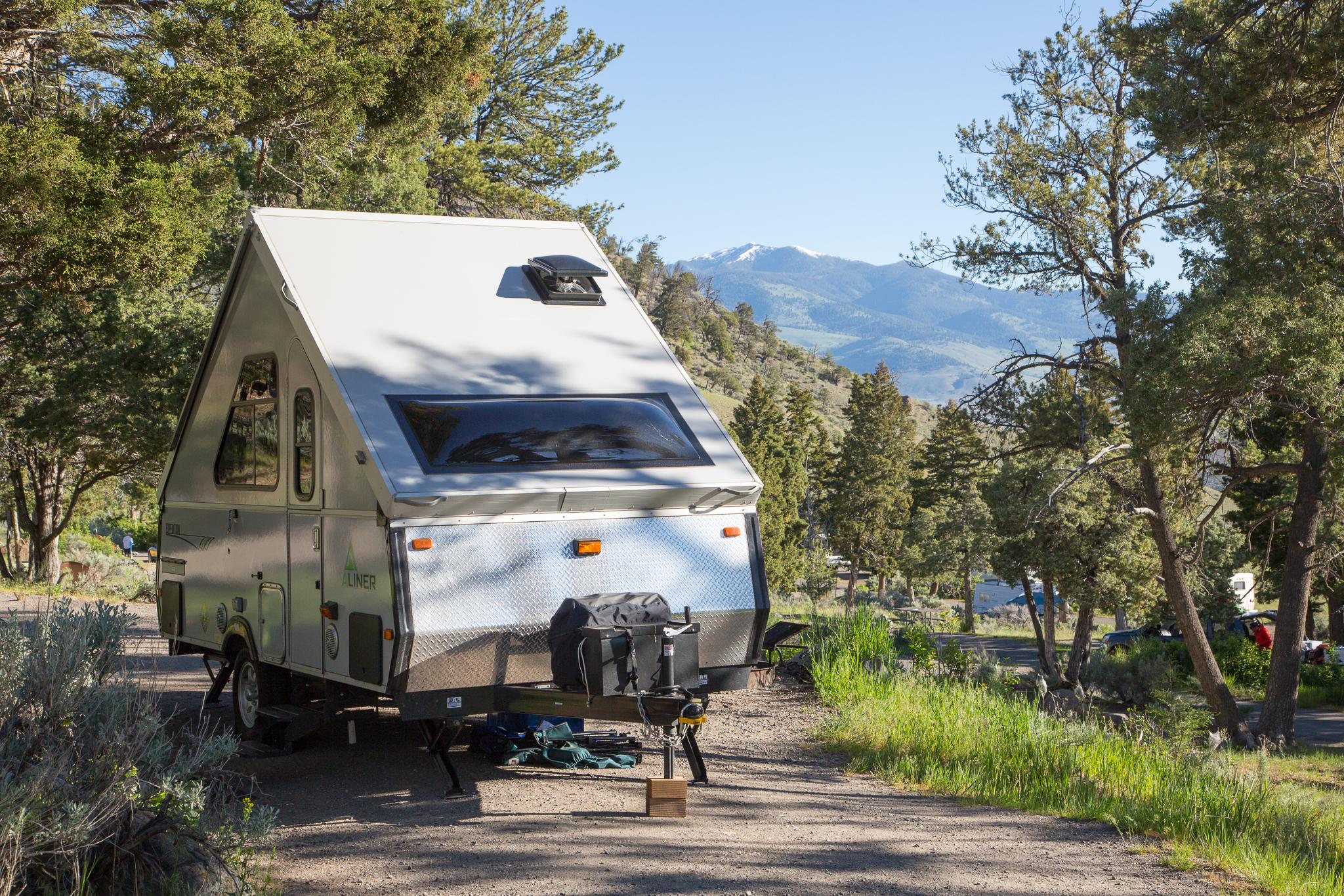 Pop-up camper in the Mammoth Hot Springs Campground