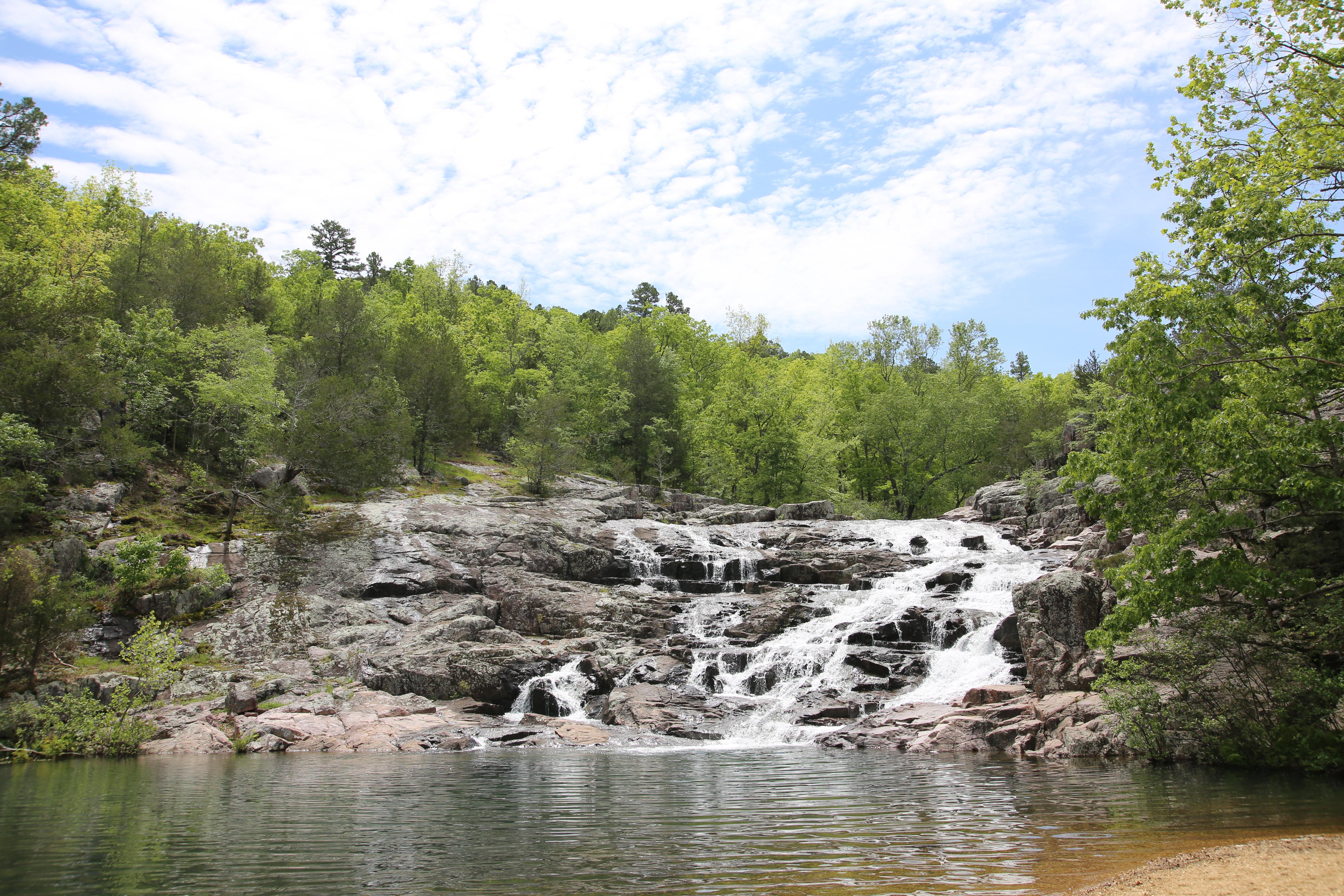 A rocky "shut-in" with a modest waterfall.